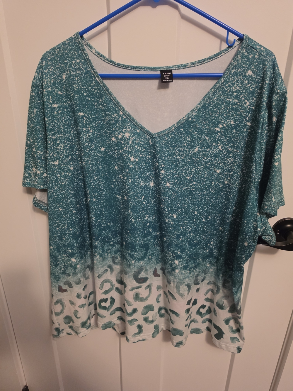 SHEIN Teal Ombre Speckled Leopard V-Neck Tunic